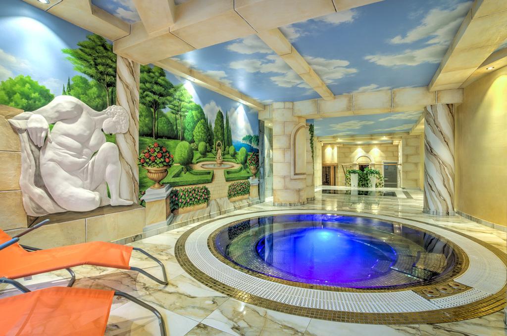 Hotel Krolewski Janów Lubelski Buitenkant foto