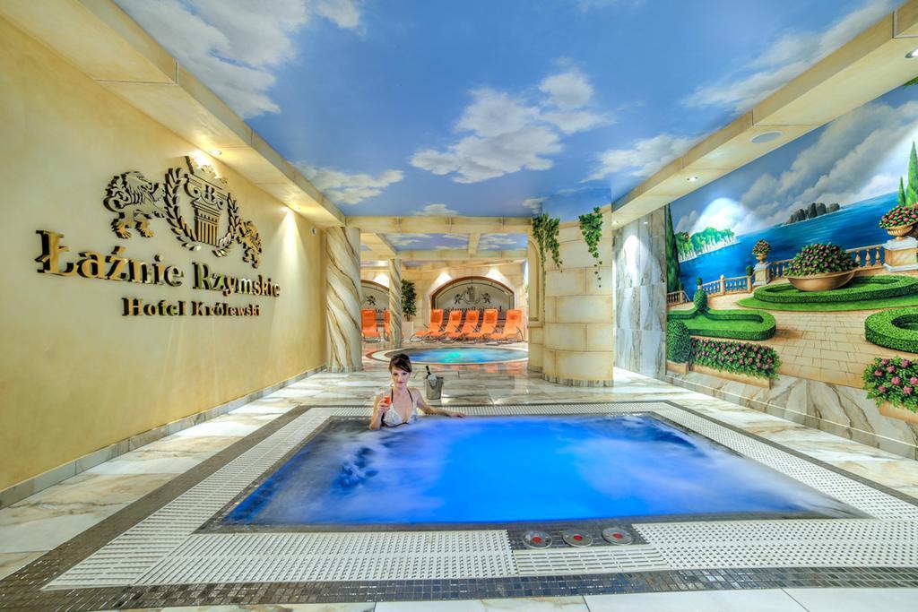 Hotel Krolewski Janów Lubelski Buitenkant foto