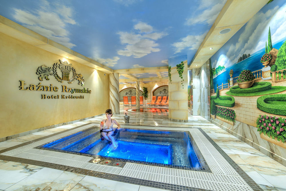 Hotel Krolewski Janów Lubelski Buitenkant foto