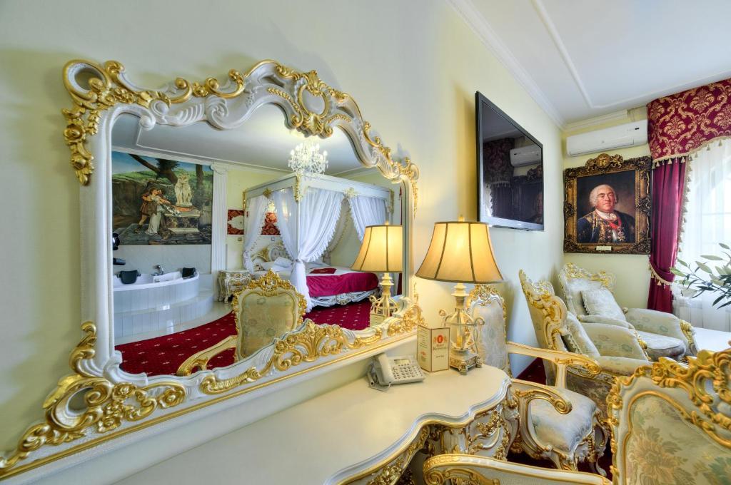 Hotel Krolewski Janów Lubelski Kamer foto
