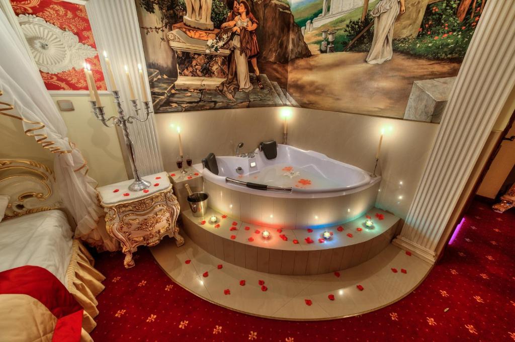 Hotel Krolewski Janów Lubelski Kamer foto