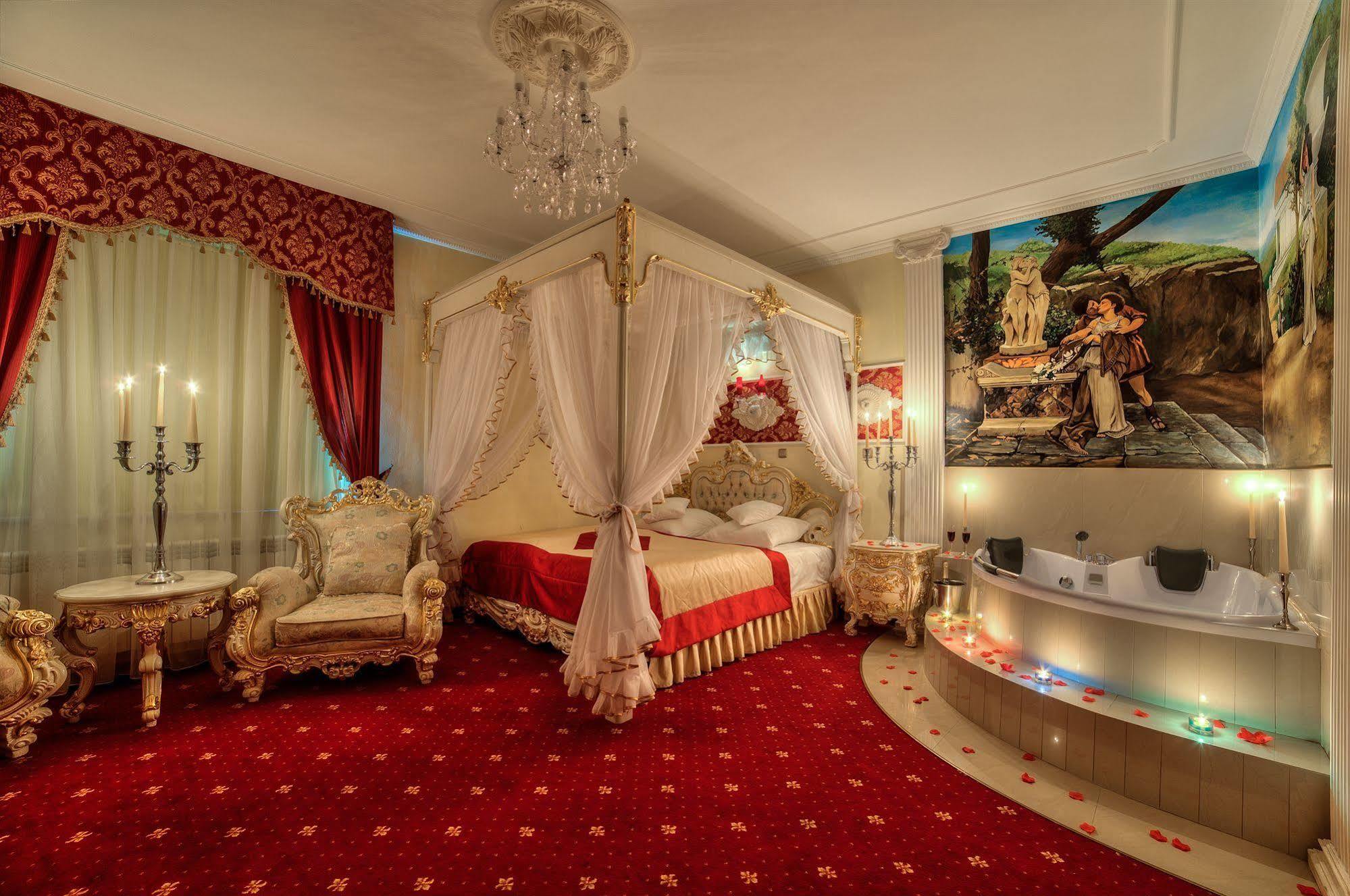 Hotel Krolewski Janów Lubelski Buitenkant foto