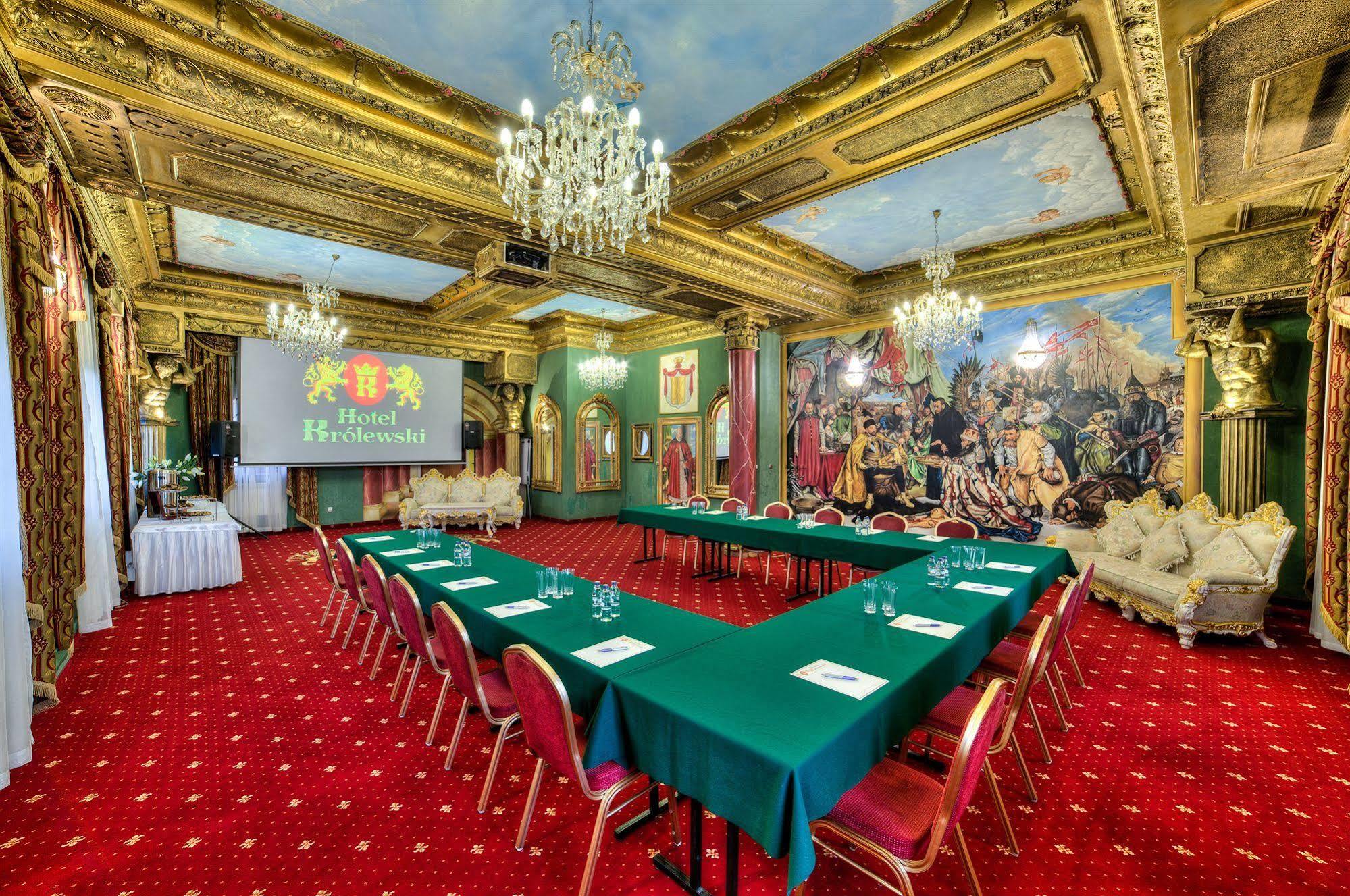 Hotel Krolewski Janów Lubelski Buitenkant foto